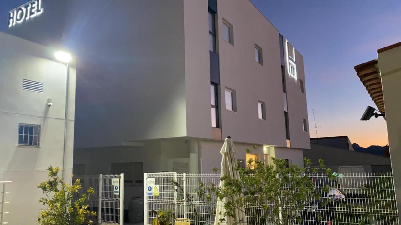 Hotel Ibi Exteriör bild
